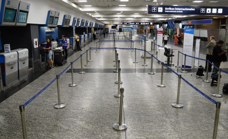 paro-en-el-transporte:-una-furiosa-pelea-entre-gremios-y-los-servicios-que-seran-interrumpidos