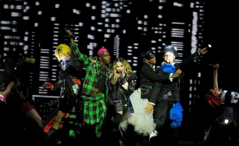 madonna-hace-vibrar-rio-de-janeiro-con-un-concierto-ante-un-millon-y-medio-de-espectadores