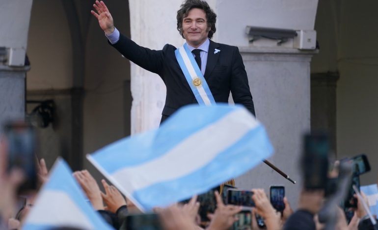 acto-por-el-dia-de-la-bandera:-a-que-hora-habla-javier-milei-este-20-de-junio-y-como-sera-el-evento-en-rosario