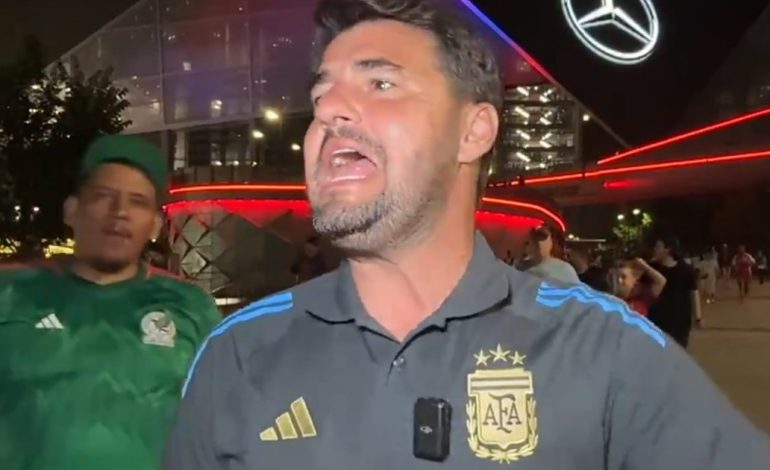 el-periodista-tato-aguilera-se-cruzo-con-un-hincha-que-lo-increpo-tras-el-partido-de-argentina:-“¡¿cuantas-copas-tiene-mexico?!”