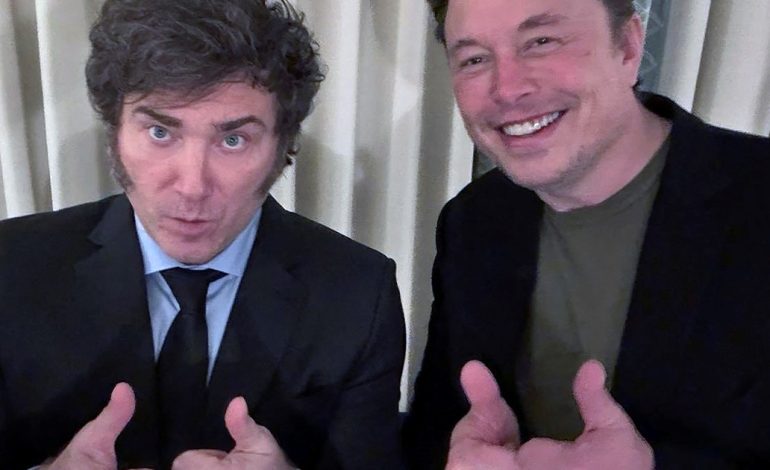 javier-milei-revelo-la-preocupacion-de-elon-musk-por-el-bajo-crecimiento-de-la-poblacion:-su-postura-sobre-el-aborto-y-los-“hijos-de-cuatro-patas”