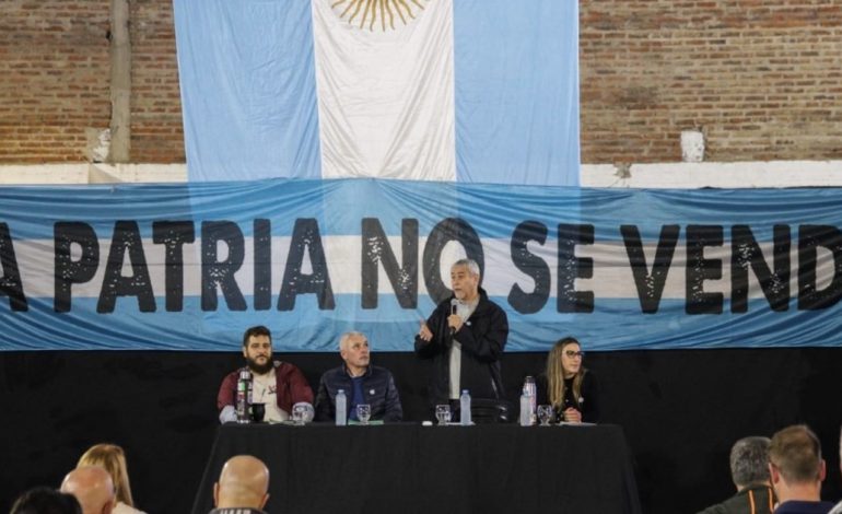 tras-el-“sos-cagon”,-ferraresi-acuso-a-la-campora-de-manejar-las-cajas,-cantar-contra-massa-y-trabar-la-gestion-de-alberto-fernandez