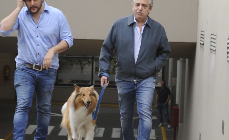 leandro-santoro-ahora-niega-haber-sido-amigo-intimo-de-alberto-fernandez-y-dice:-“no-estoy-en-ningun-chat”