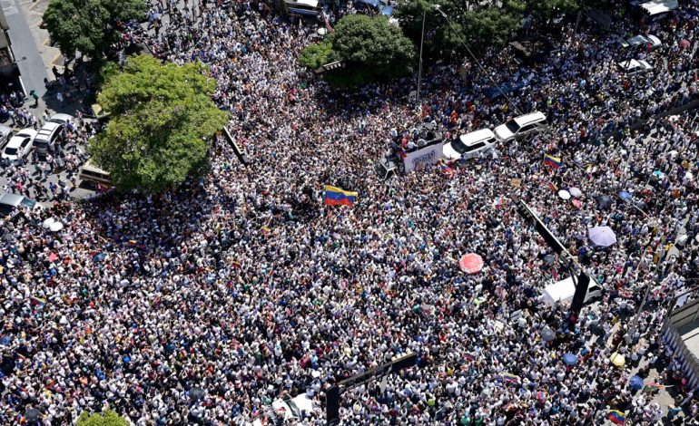 fraude-en-venezuela:-la-oposicion-volvio-a-desafiar-al-chavismo-con-grandes-marchas-en-todo-el-pais-y-el-mundo