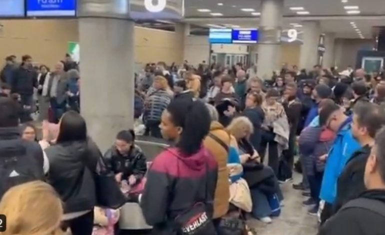 por-una-medida-gremial-en-aeroparque,-advierten-que-este-lunes-habra-demoras-en-vuelos-y-se-esperan-complicaciones-durante-varios-dias
