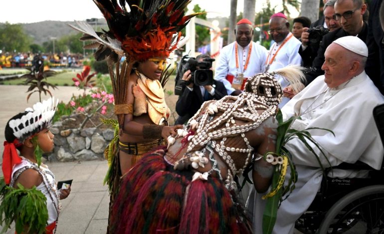 el-papa-se-reunio-con-misioneros-y-dejo-un-mensaje-de-esperanza-a-los-catolicos-de-papua-nueva-guinea
