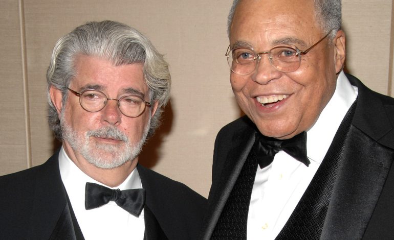 murio-james-earl-jones:-como-fue-que-george-lucas-le-pidio-que-doblara-la-voz-de-darth-vader,-el-villano-mas-famoso