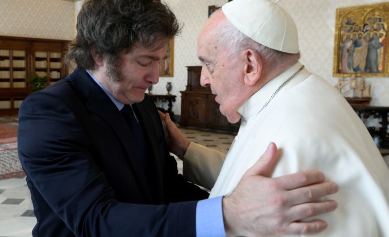 por-que-javier-milei-no-critica-al-papa-y-otro-(posible)-fracaso-de-yacobitti-y-santiago-caputo