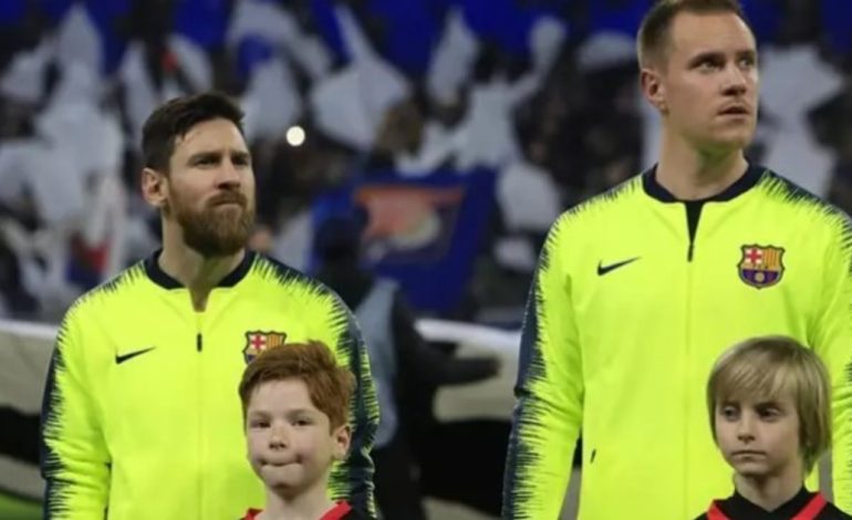 un-ex-companero-de-messi-sufrio-una-durisima-lesion-que-lo-dejara-al-menos-seis-meses-sin-jugar-y-corto-con-la-dulzura-en-barcelona