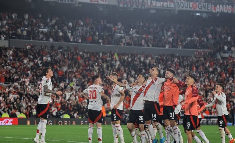 river,-semifinalista-de-la-copa-libertadores-tras-cuatro-anos:-el-gol-de-colidio-ante-colo-colo-cerro-una-semana-perfecta-para-marcelo-gallardo