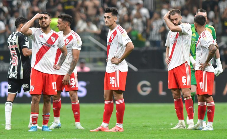 la-sombra-de-river-padecio-a-atletico-mineiro,-que-lo-goleo-en-belo-horizonte-y-lo-obligo-a-una-remontada-epica-para-ser-finalista-de-la-copa-libertadores