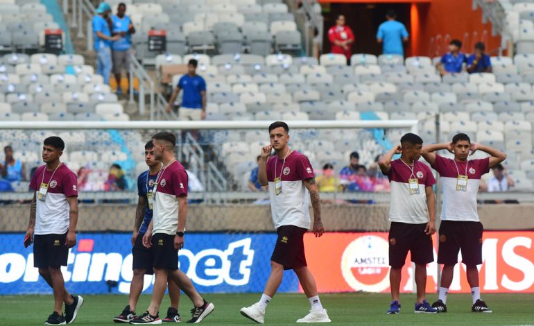 tragedia-en-la-previa-de-cruzeiro-vs.-lanus,-por-la-copa-sudamericana:-murio-un-hincha-del-‘granate’-en-el-ingreso-al-estadio-mineirao