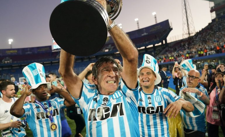 gustavo-costas-llego-a-un-acuerdo-y-seguira-como-dt-de-racing-en-2025