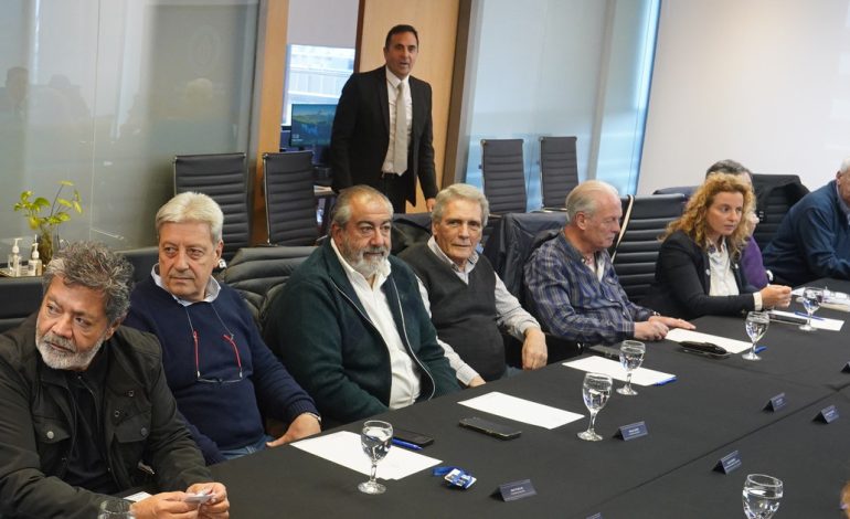 la-industria-del-juicio-a-pleno:-¿quienes-ganan-con-la-cara-mas-visible-del-costo-laboral?