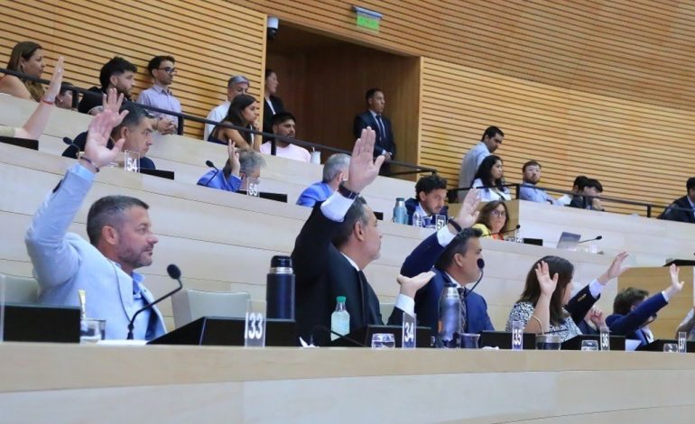cordoba-aprobo-la-ley-de-ficha-limpia:-quienes-no-podran-ser-candidatos