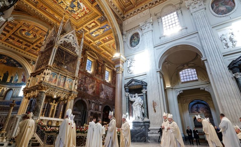 sin-el-papa-francisco,-fue-abierta-la-tercera-puerta-santa-del-jubileo