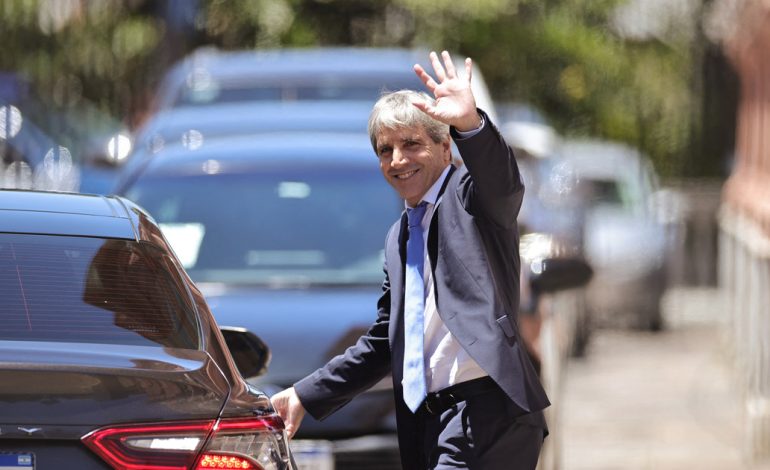el-rebote-del-dolar,-las-vacaciones-cortas-de-caputo-y-las-definiciones-que-tomara-en-los-proximos-dias