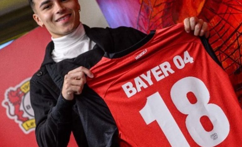 alejo-sarco,-el-delantero-que-velez-rescindio-tras-la-copa-potrero-y-ahora-es-la-“promesa-del-futuro”-del-bayer-leverkusen:-“es-un-gran-reto”