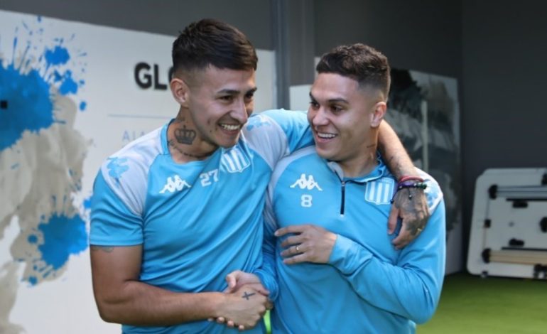 juanfer-quintero-dijo-presente-en-el-entrenamiento-de-racing-mientras-resuelve-su-regreso-al-futbol-de-colombia