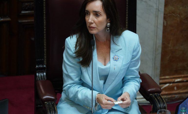 “me-pagan-dos-chirolas-y-soy-vice”:-victoria-villarruel-se-quejo-por-su-sueldo-en-medio-de-la-polemica-por-las-dietas-de-los-senadores