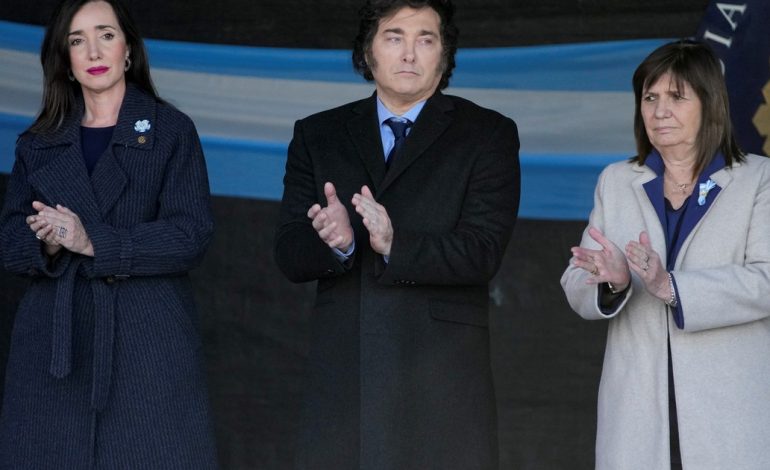 patricia-bullrich-se-pliega-a-las-criticas-de-javier-milei-a-victoria-villarruel-y-reaviva-una-disputa-de-poder-de-larga-data