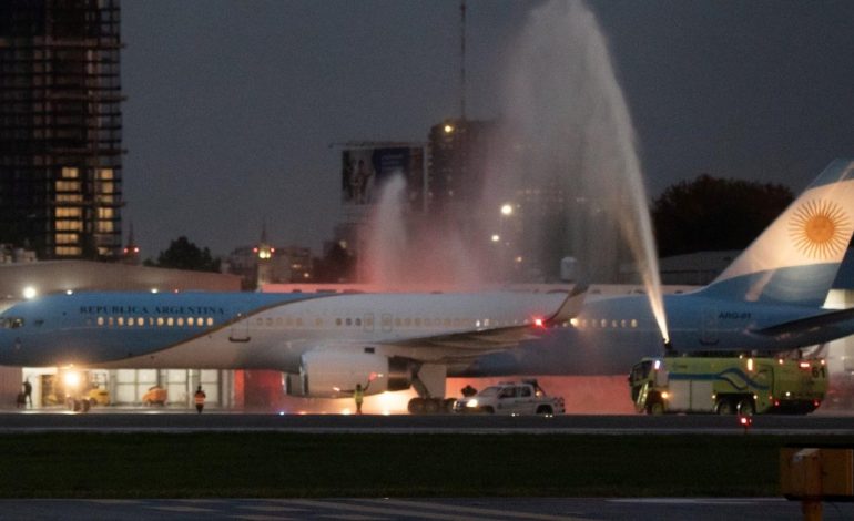 javier-milei-prepara-su-primera-gira-internacional-del-ano:-ira-a-ver-a-trump-y-a-davos-con-el-renovado-avion-presidencial