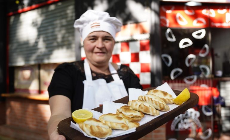 la-historia-de-la-tucumana-que-conquisto-buenos-aires-con-sus-empanadas:-vende-hasta-3.000-docenas-por-semana