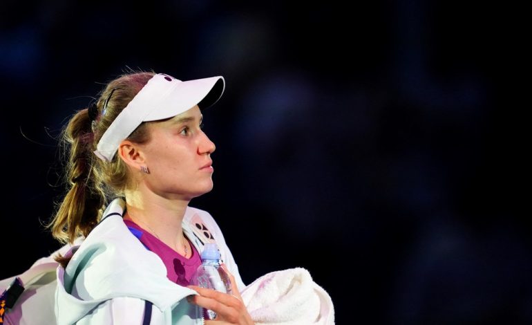 otro-caso-de-abuso-sacude-al-tenis-femenino:-rybakina-sufrio-maltrato-de-su-entrenador-y-la-wta-lo-suspendio-por-12-meses