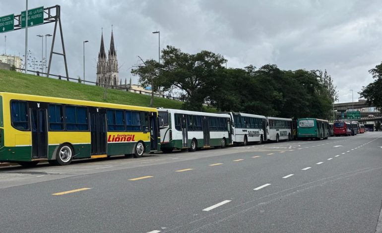 cuanto-cobran-los-choferes-y-colectiveros-en-abril-de-2025