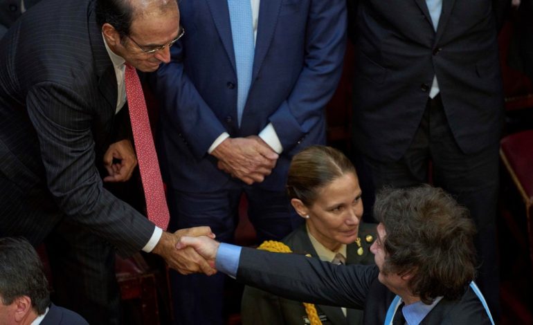 el-gobierno-presiona-a-garcia-mansilla-para-que-continue-en-la-corte:-“no-se-tiene-que-dejar-operar”