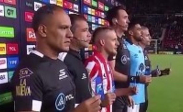 La tarjeta azul llegó al fútbol argentino y la primera apareció en el duelo entre Estudiantes y Belgrano: cuál es su función