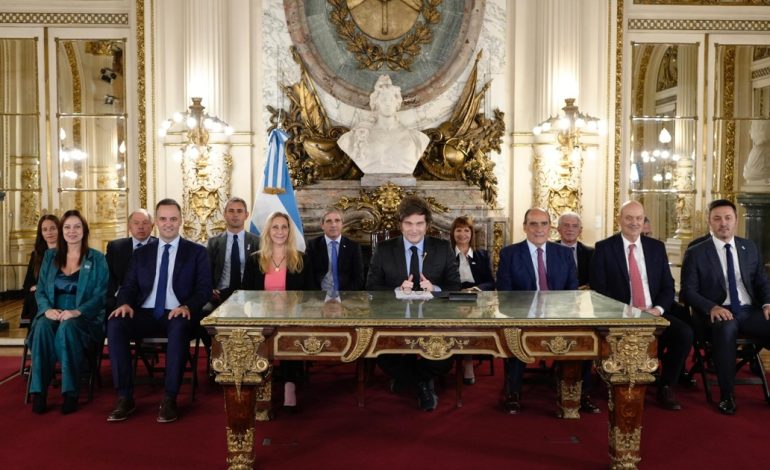 el-discurso-completo-de-javier-milei,-tras-el-acuerdo-con-el-fmi-y-el-anuncio-de-caputo:-“eliminamos-el-cepo-para-siempre”