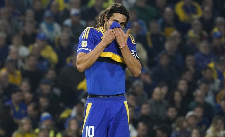 aparecio-pinino-mas-para-criticar-a-edinson-cavani-antes-del-superclasico:-“el-penal-del-otro-dia-lo-hacia-hasta-andrea-bocelli”