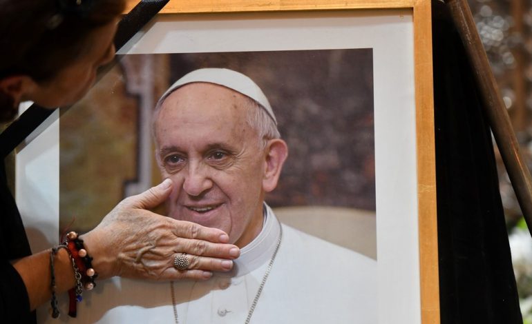 francisco,-el-papa-argentino-que-habla-tras-su-muerte