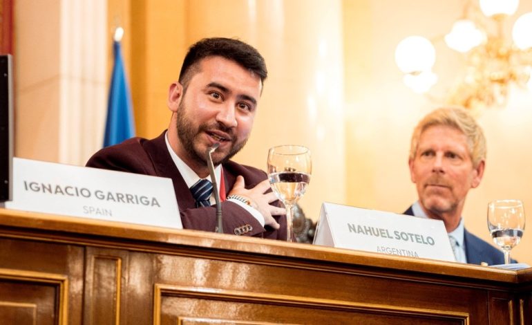 cruces-entre-el-gobierno-de-milei,-luis-novaresio-y-la-familia-del-papa-francisco-por-el-viaje-de-sobrinos-a-roma