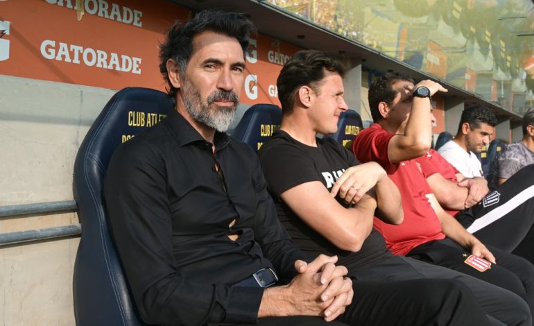 a-eduardo-dominguez-le-preguntaron-si-lo-habian-llamado-de-boca:-“numero-que-no-conozco,-no-atiendo”