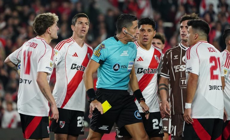 yael-falcon-perez,-el-arbitro-‘apadrinado’-de-chiqui-tapia-que-salto-a-la-fama-como-‘heroe’-y-estuvo-cerca-de-ser-villano-en-la-historica-victoria-de-platense-vs.-river