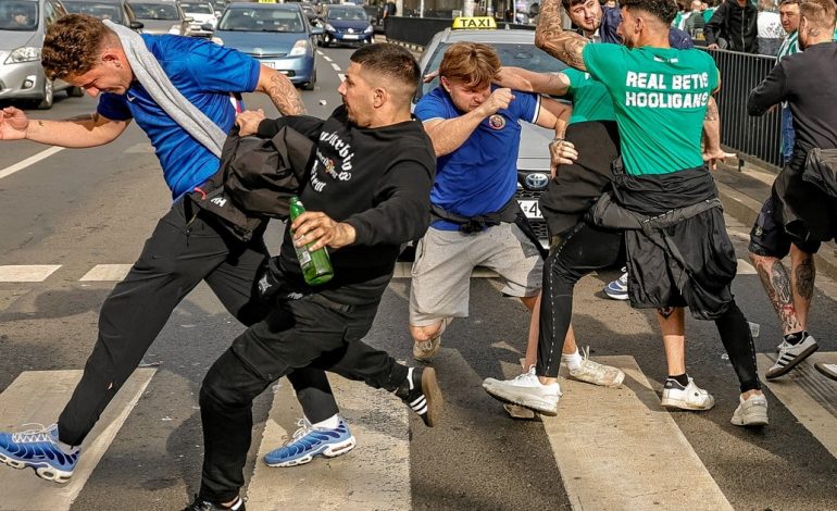 violencia-en-la-previa-de-la-final-de-la-conference-league:-28-detenidos-en-polonia-por-peleas-entre-hinchas-de-chelsea-y-betis
