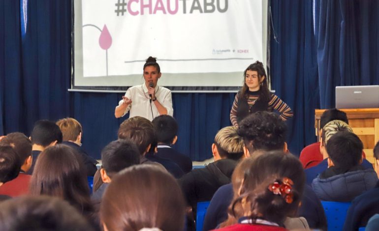 kotex-y-fundacion-bellamente-se-unen-para-llevar-educacion-menstrual-sin-tabues-a-las-escuelas