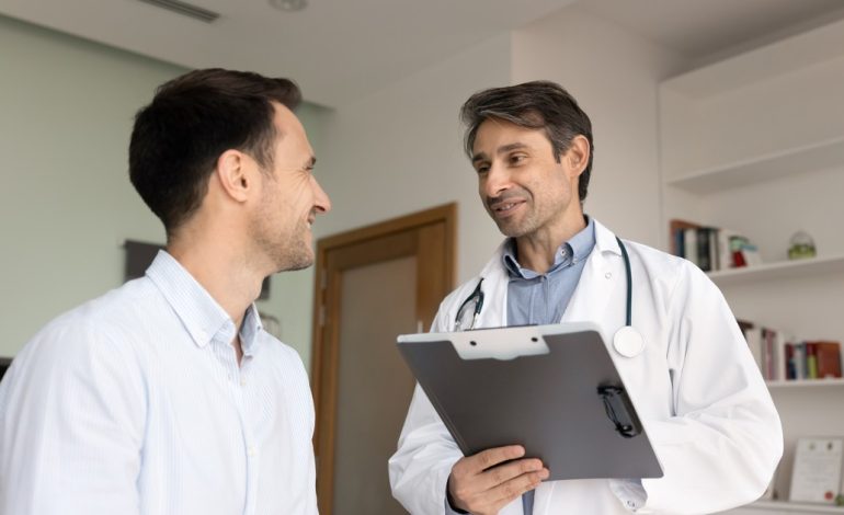 cancer-de-prostata:-“no-se-alejen-de-una-consulta-precoz-por-temor-a-un-tacto-rectal”,-aconseja-un-urologo