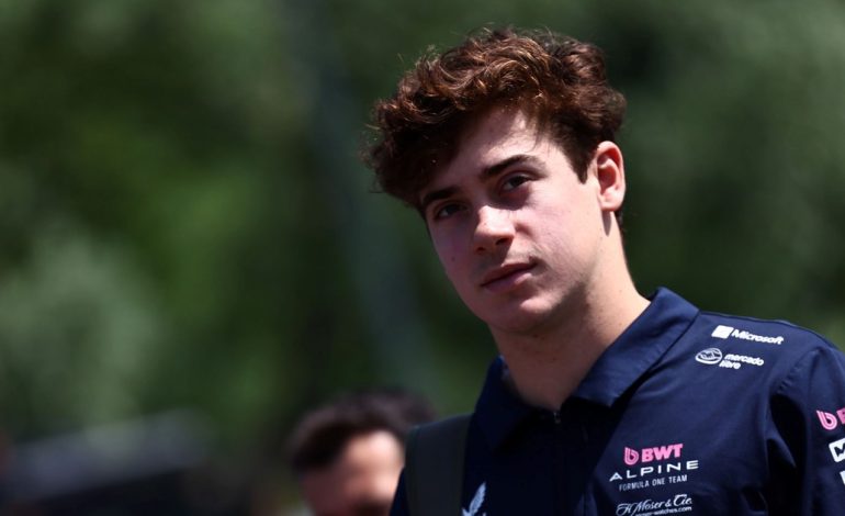franco-colapinto-y-su-futuro-en-la-formula-1:-de-las-versiones-maliciosas-en-las-redes-sociales-a-la-calma-que-ofrecen-en-alpine-y-en-el-entorno-del-piloto