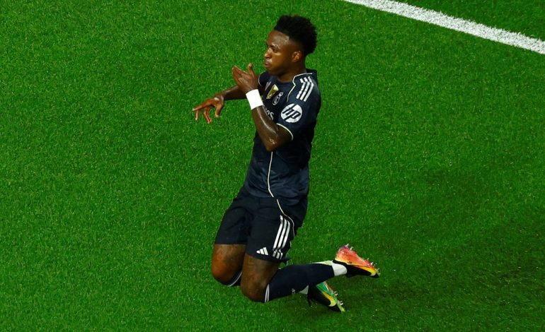 real-madrid-goleo-a-rb-salzburgo,-se-metio-en-octavos-de-final-y-se-prueba-el-traje-de-favorito-en-el-mundial-de-clubes