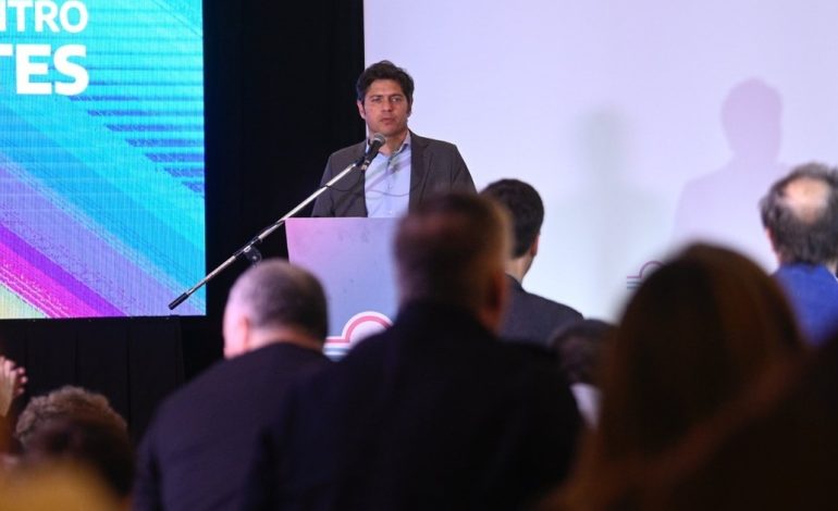 kicillof-respondio-a-los-insultos-de-milei:-“no-se-si-es-inmadurez-personal,-a-veces-parece-algo-adolescente”