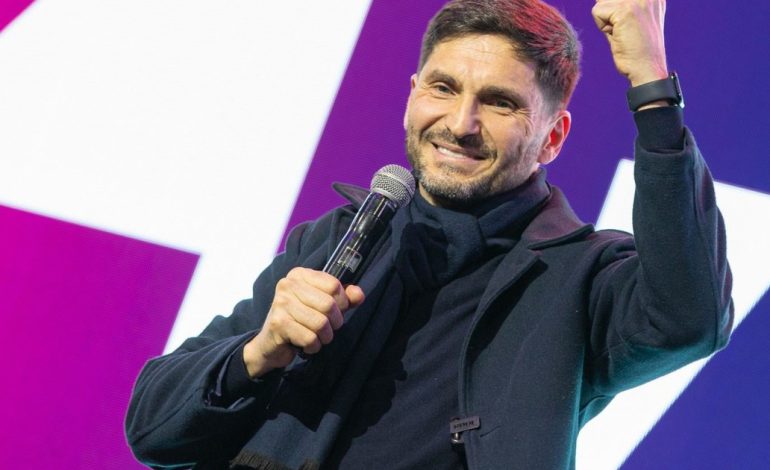 elecciones-en-santa-fe:-pullaro-se-impuso-en-casi-toda-la-provincia,-el-pj-gano-en-rosario-y-a-la-libertad-avanza-le-fue-mal
