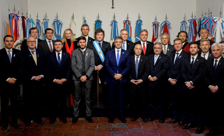 en-medio-del-desafio-en-el-congreso,-milei-invita-a-los-gobernadores-a-tucuman-y-confia-en-negociar-apoyos-para-blindar-un-veto