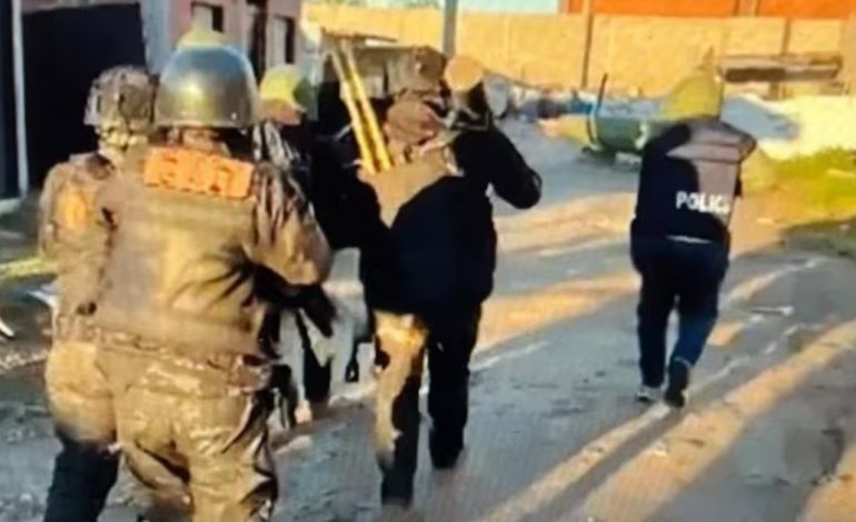 allanamiento-fatal-en-la-matanza:-un-jubilado-recibio-a-los-tiros-a-la-policia-y-termino-muerto