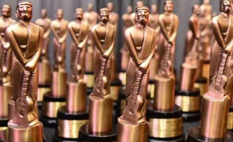 clarin-gano-el-martin-fierro-a-mejor-documental