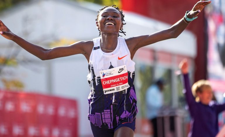 impacto-en-el-atletismo:-ruth-chepngetich,-la-duena-del-increible-record-mundial-de-maraton,-fue-suspendida-por-doping