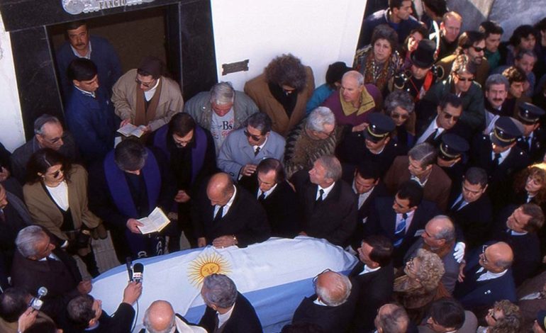 fangio,-a-30-anos-de-su-muerte:-donde-estaban-y-que-hacian-sus-hijos-cacho,-ruben-y-juan-carlos-aquel-17-de-julio-de-1995