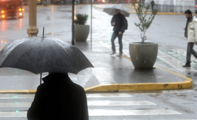 vuelven-las-lluvias-a-caba-y-hay-14-provincias-en-alerta:-como-estara-el-clima-en-el-cierre-de-las-vacaciones-de-invierno